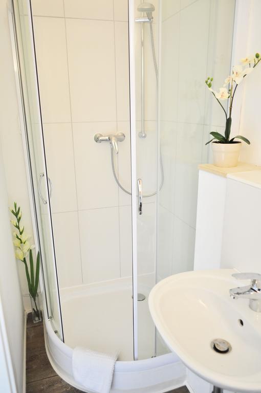 Quadruple Room with Private External Bathroom